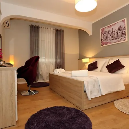 Luxury Maraschino Apartment *