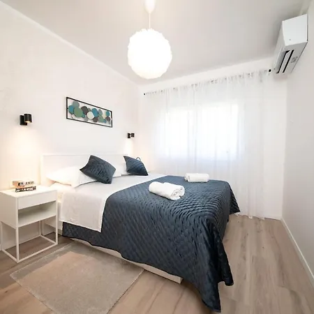 Luxury Maraschino Apartment