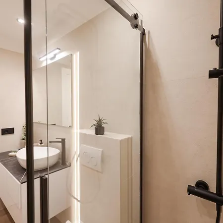 Luxury Maraschino Zara